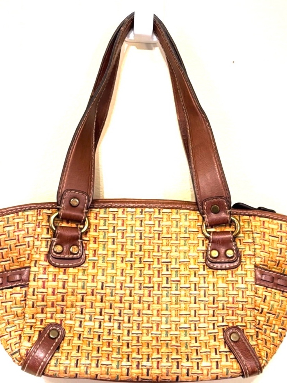 Vintage FOSSIL Brown Leather
Woven Basket Bag Handbag
Purse w/ Key Charm - Picture 8 of 12